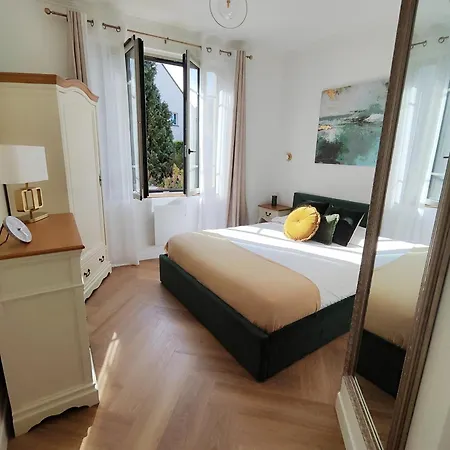 Hotel Demeures & Chateaux - De La Porte Saint-malo 3*