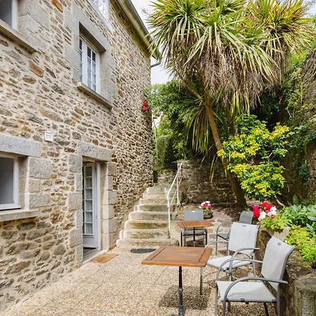 Demeures & Chateaux - De La Porte Saint-malo Dinan