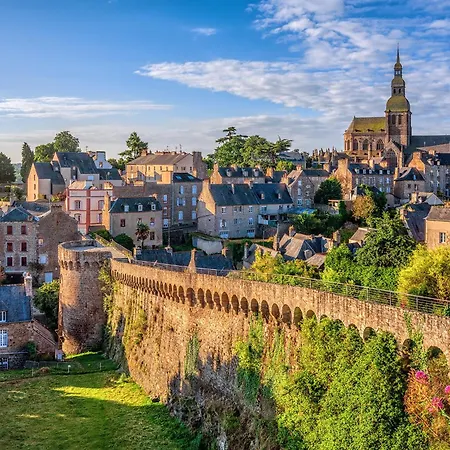 Demeures & Chateaux - De La Porte Saint-malo Hotell