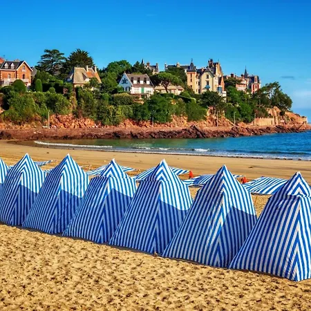 Demeures & Chateaux - De La Porte Saint-malo Hotel 3*